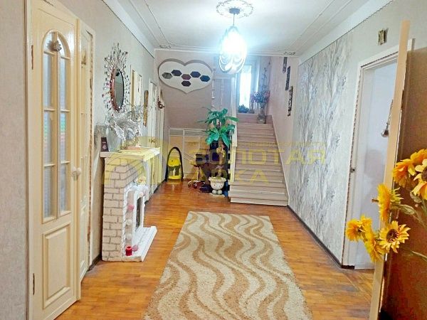 Дом, 240 кв.м.