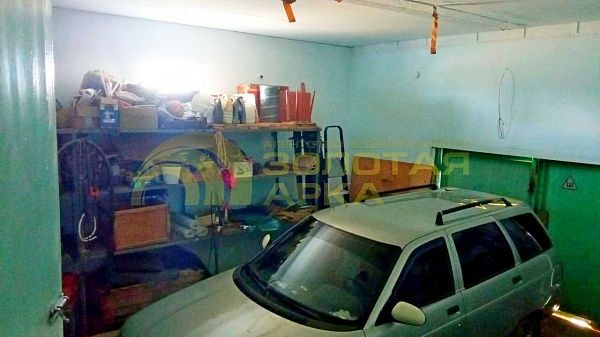 Дом с участком, 349 кв.м.