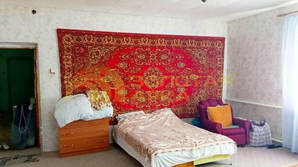 Дом с участком, 349 кв.м.