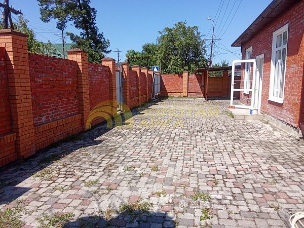 Дом, 180 кв.м.