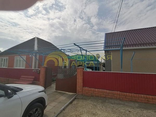 Дом, 100 кв.м.