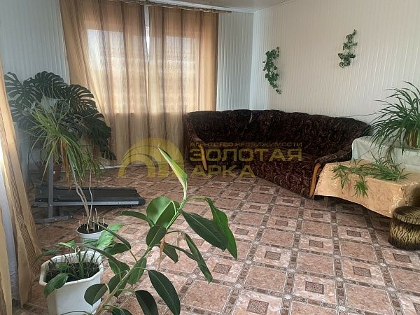 Дом с участком, 159 кв.м.