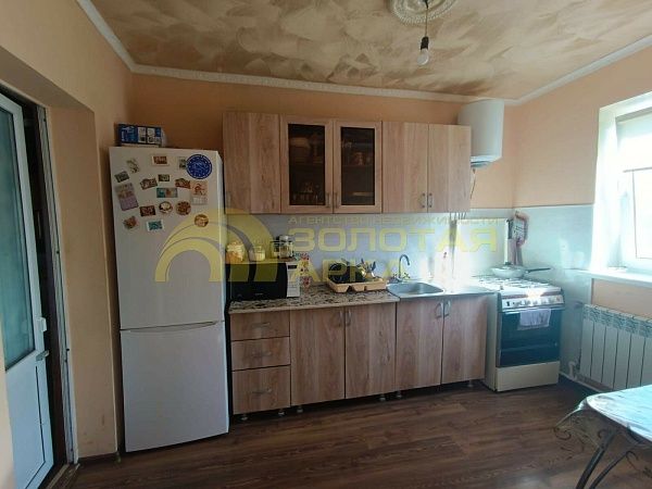 Дом с участком, 65 кв.м.