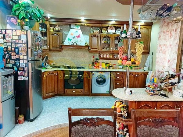 Дом с участком, 250 кв.м. Дом с участком, 250 кв.м.