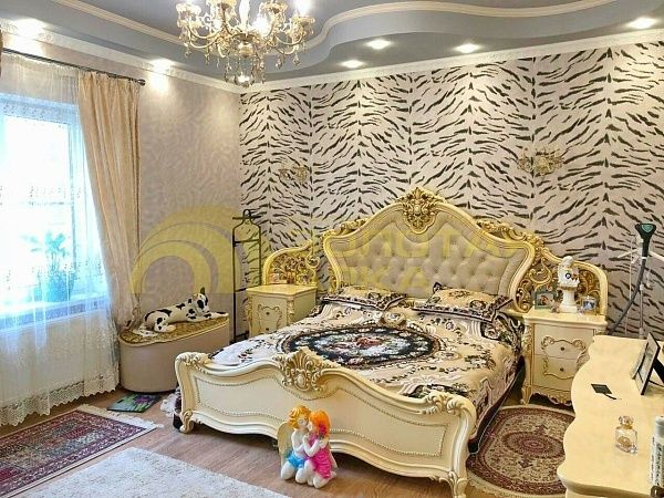 Дом, 150 кв.м., улица Красная