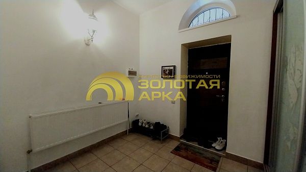 Дом с участком, 508 кв.м. Дом с участком, 508 кв.м.