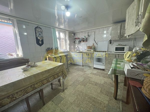 Дом с участком, 173 кв.м.