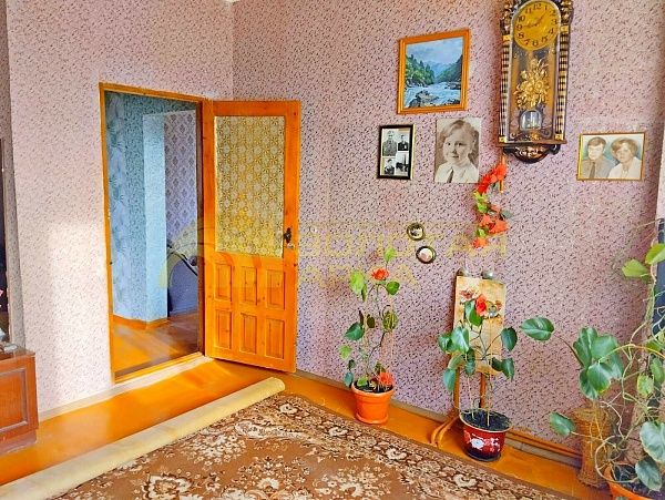 Дом с участком, 230 кв.м.