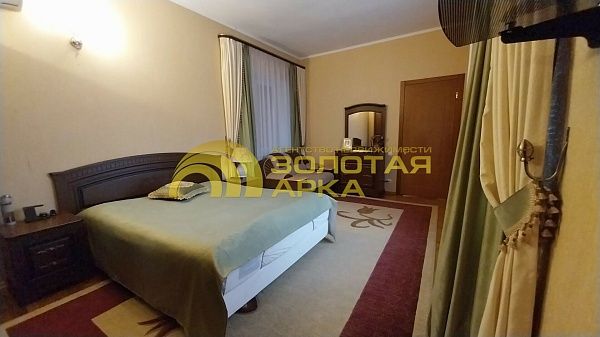 Дом с участком, 508 кв.м. Дом с участком, 508 кв.м.