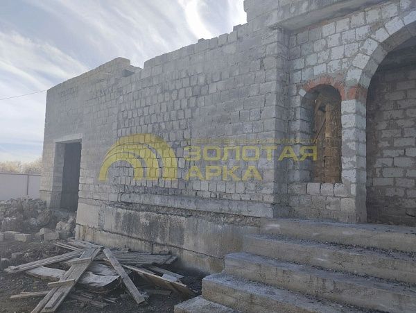 Дом с участком, 207 кв.м.