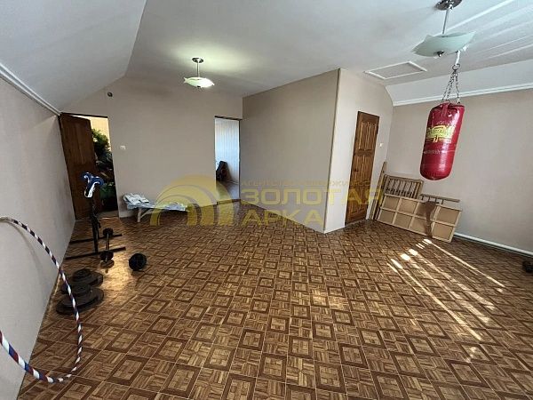 Дом, 250 кв.м.