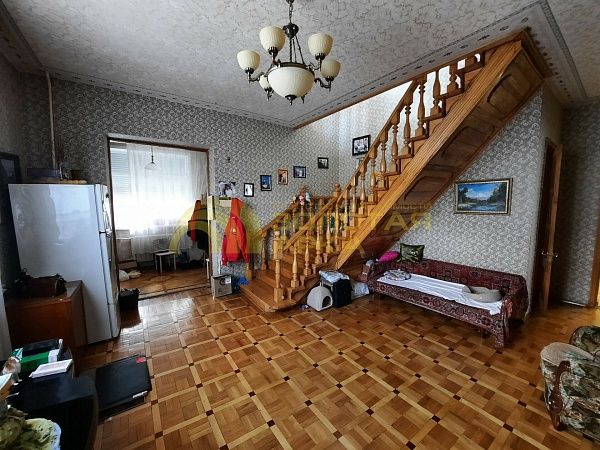 Дом, 202 кв.м.
