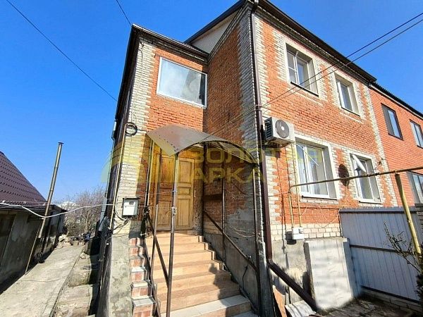 Дом с участком, 240 кв.м., улица Дарвина Дом с участком, 240 кв.м., улица Дарвина