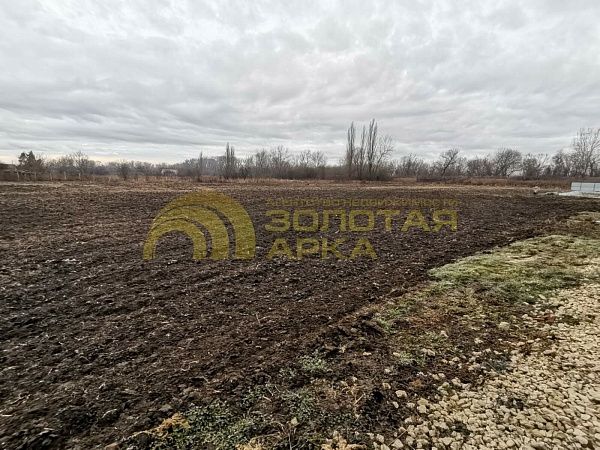 Дом с участком, 330 кв.м. Дом с участком, 330 кв.м.