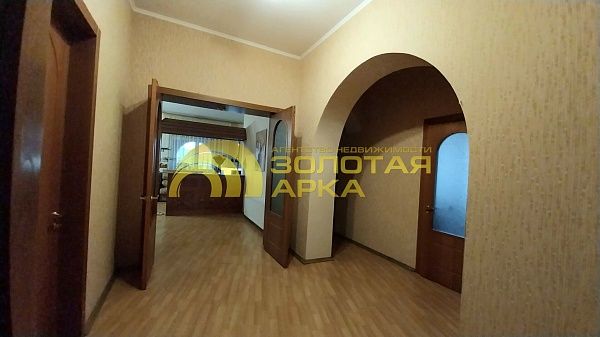 Дом с участком, 508 кв.м. Дом с участком, 508 кв.м.