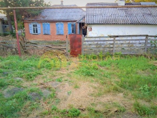 Дом с участком, 47 кв.м., улица Колхозная, дом 8 Дом с участком, 47 кв.м., улица Колхозная, дом 8