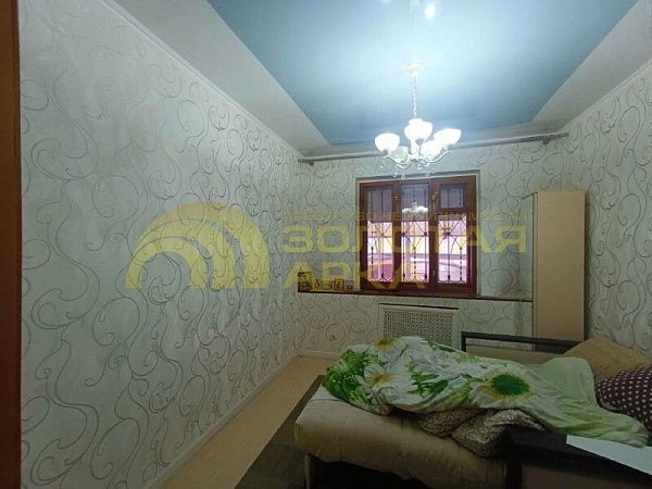 Дом, 330 кв.м.