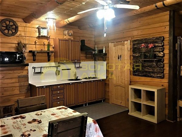 Дом с участком, 600 кв.м. Дом с участком, 600 кв.м.