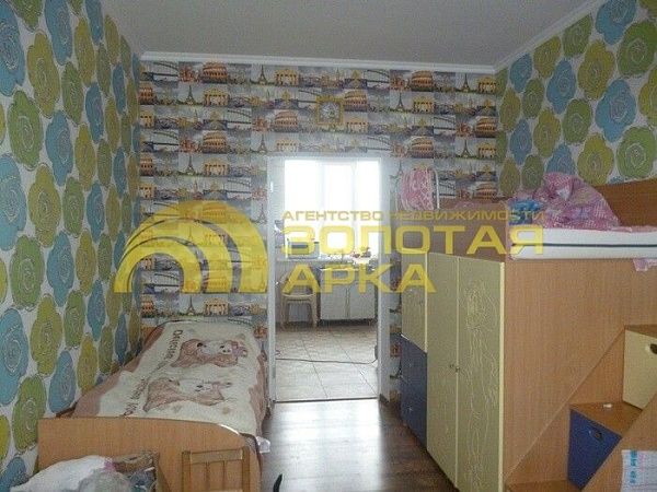 Дом с участком, 262 кв.м.