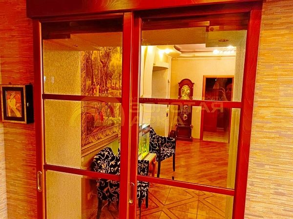 Дом с участком, 250 кв.м. Дом с участком, 250 кв.м.
