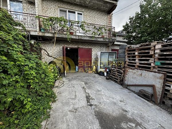 Дом, 212 кв.м.