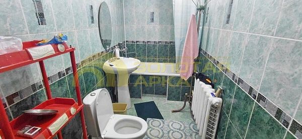 Дом, 209 кв.м.
