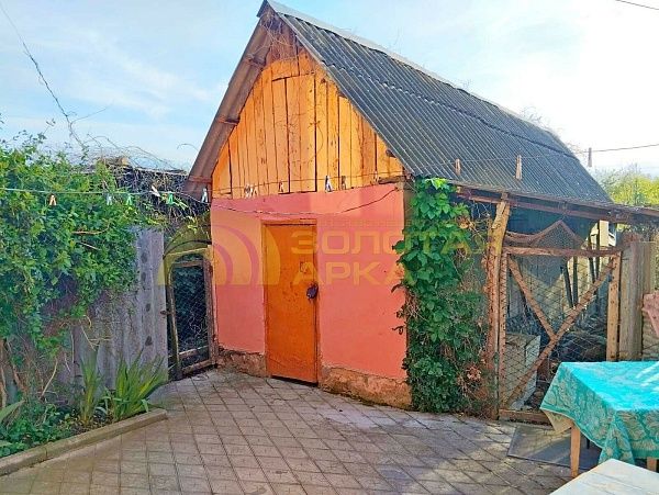 Дом с участком, 230 кв.м.