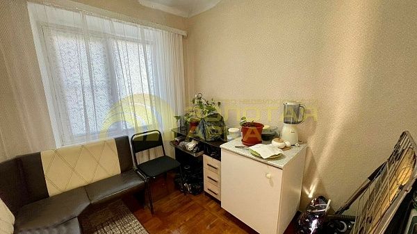 3-к квартира, 42 кв.м.