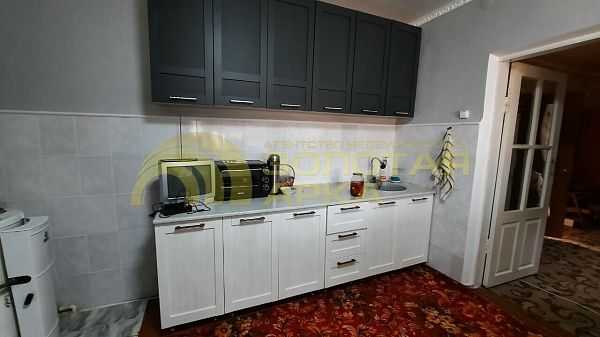 Дом, 211 кв.м.
