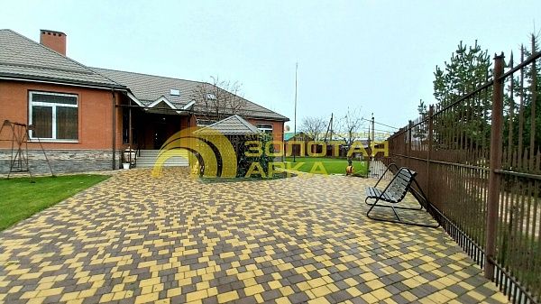 Дом с участком, 508 кв.м. Дом с участком, 508 кв.м.