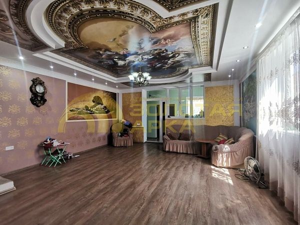 Коттедж, 441 кв.м., улица Керченская
