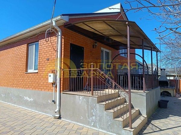 Дом с участком, 159 кв.м., улица Мира, дом 36 Дом с участком, 159 кв.м., улица Мира, дом 36
