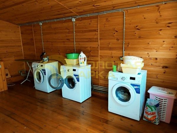 Дом с участком, 700 кв.м. Дом с участком, 700 кв.м.