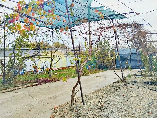 Дом с участком, 241 кв.м.