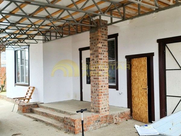 Дом с участком, 190 кв.м., улица Батарейная, дом 321 Дом с участком, 190 кв.м., улица Батарейная, дом 321