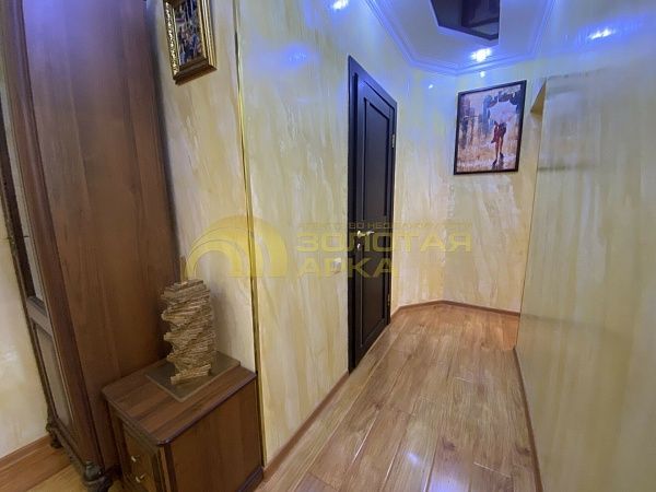 3-к квартира, 70 кв.м. 3-к квартира, 70 кв.м.