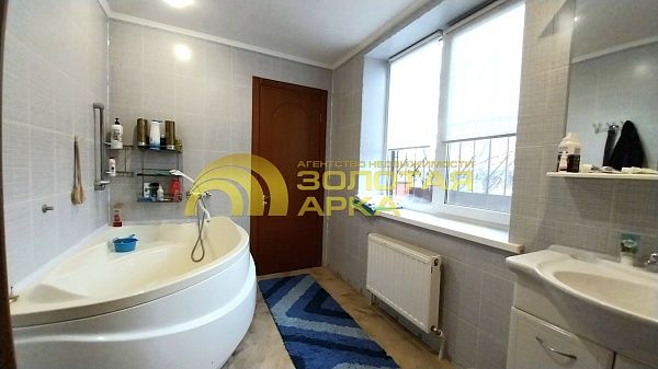 Дом с участком, 508 кв.м. Дом с участком, 508 кв.м.