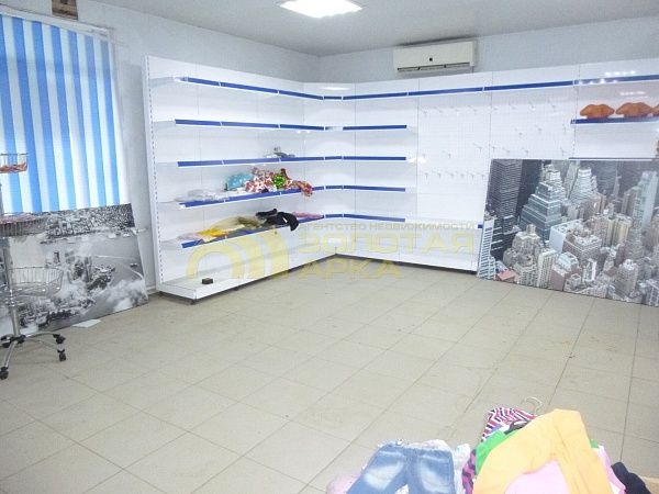 Торговые помещения, 105.5  кв. м, 
