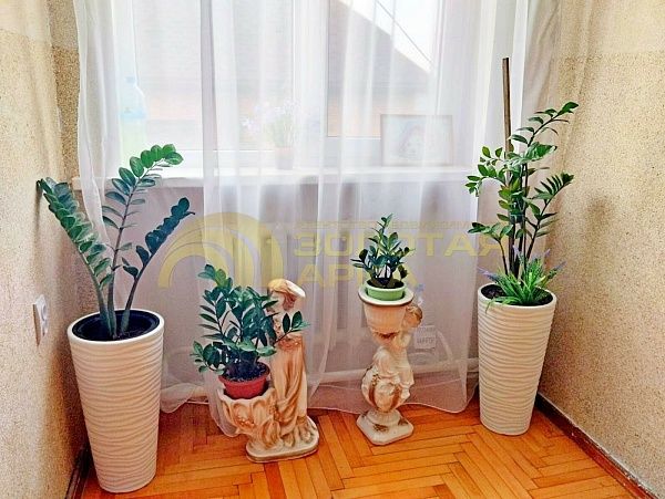 Дом с участком, 241 кв.м.