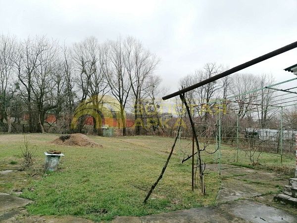 Дом с участком, 63 кв.м.