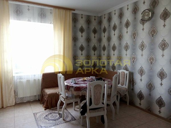 Дом с участком, 340 кв.м. Дом с участком, 340 кв.м.