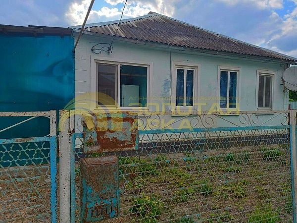 Дом с участком, 62 кв.м., улица Советская Дом с участком, 62 кв.м., улица Советская