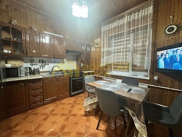 Дом с участком, 98 кв.м.
