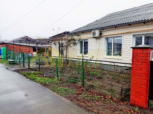 Дом с участком, 84 кв.м., улица Совхозная Дом с участком, 84 кв.м., улица Совхозная
