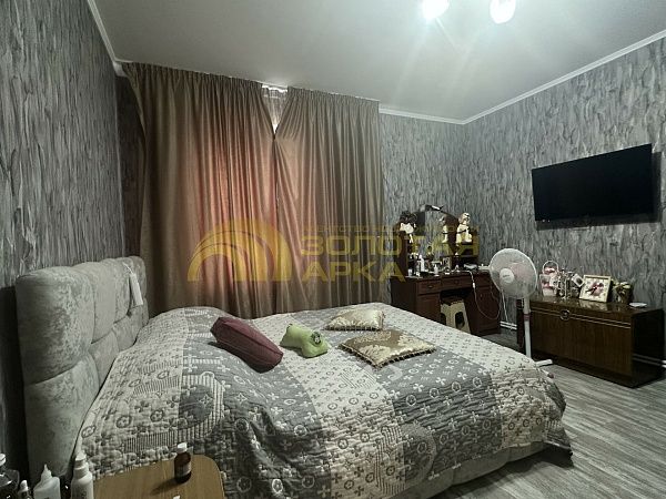 Дом с участком, 173 кв.м.