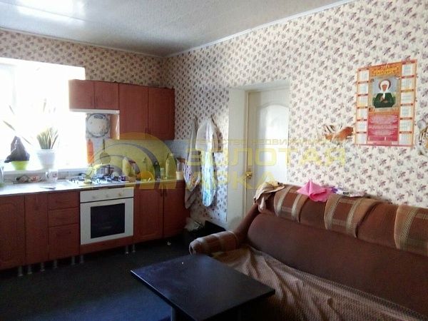 Дом с участком, 80 кв.м., улица Красная Дом с участком, 80 кв.м., улица Красная