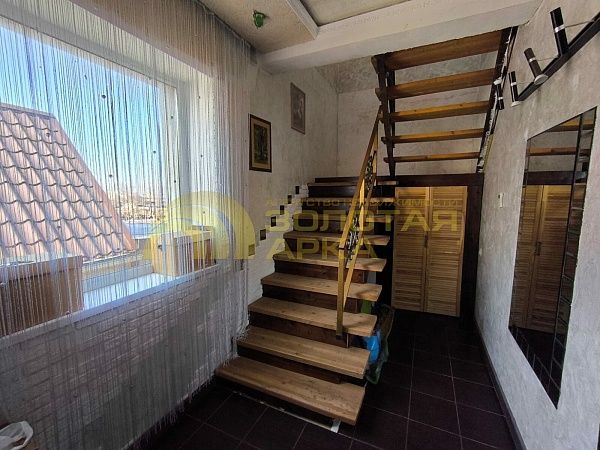 Дом с участком, 240 кв.м. Дом с участком, 240 кв.м.