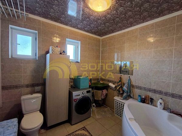 Дом с участком, 240 кв.м. Дом с участком, 240 кв.м.