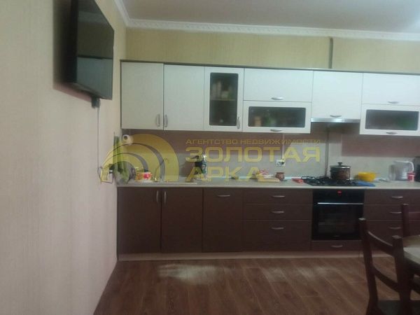 Дом, 200 кв.м.