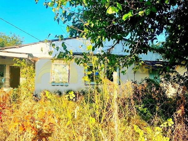 Дом с участком, 40 кв.м., улица Крымская